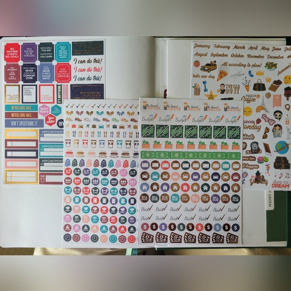 Clever Fox NEW Planner Pro 2 Weekly Non dated A4 8.5x11 Purple W/ Sticke… - Picture 9 of 10